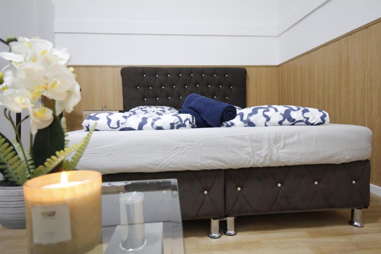 Comfort Triple Room Th Wien Exterior foto