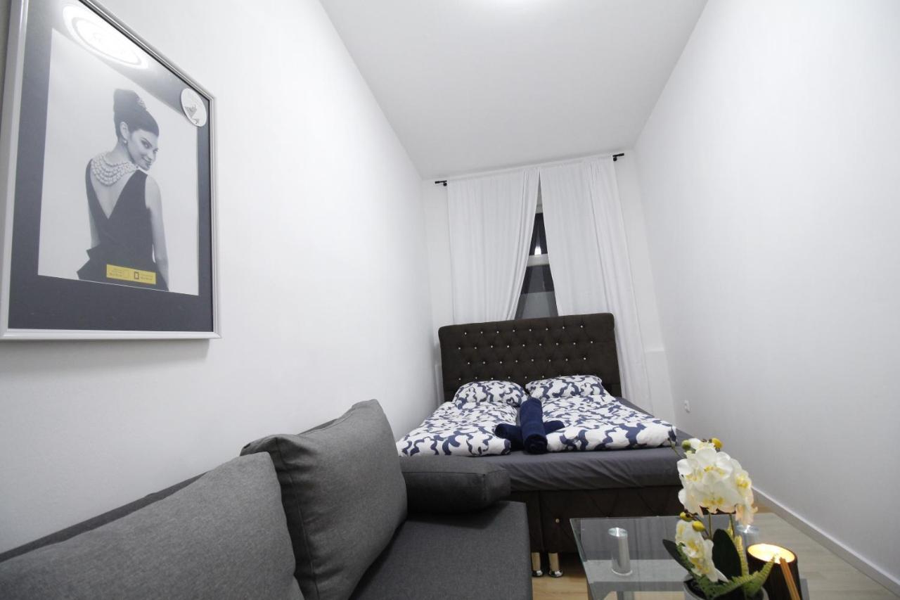 Comfort Triple Room Th Wien Exterior foto