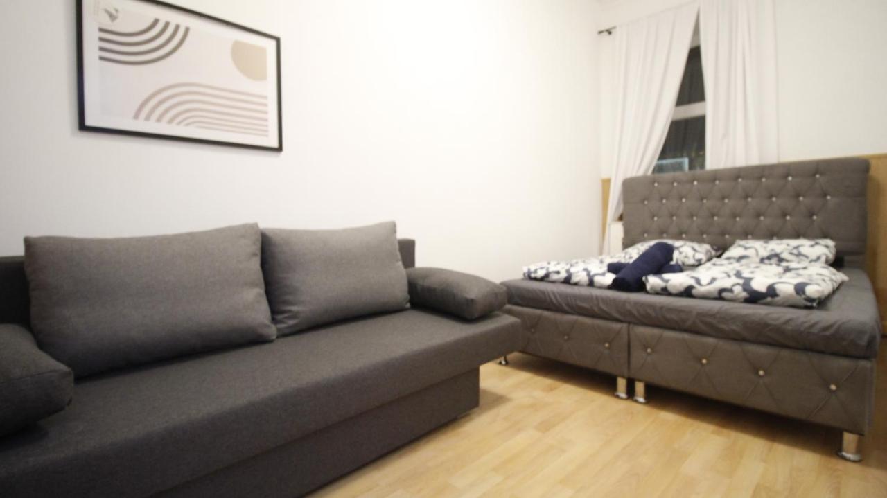 Comfort Triple Room Th Wien Exterior foto
