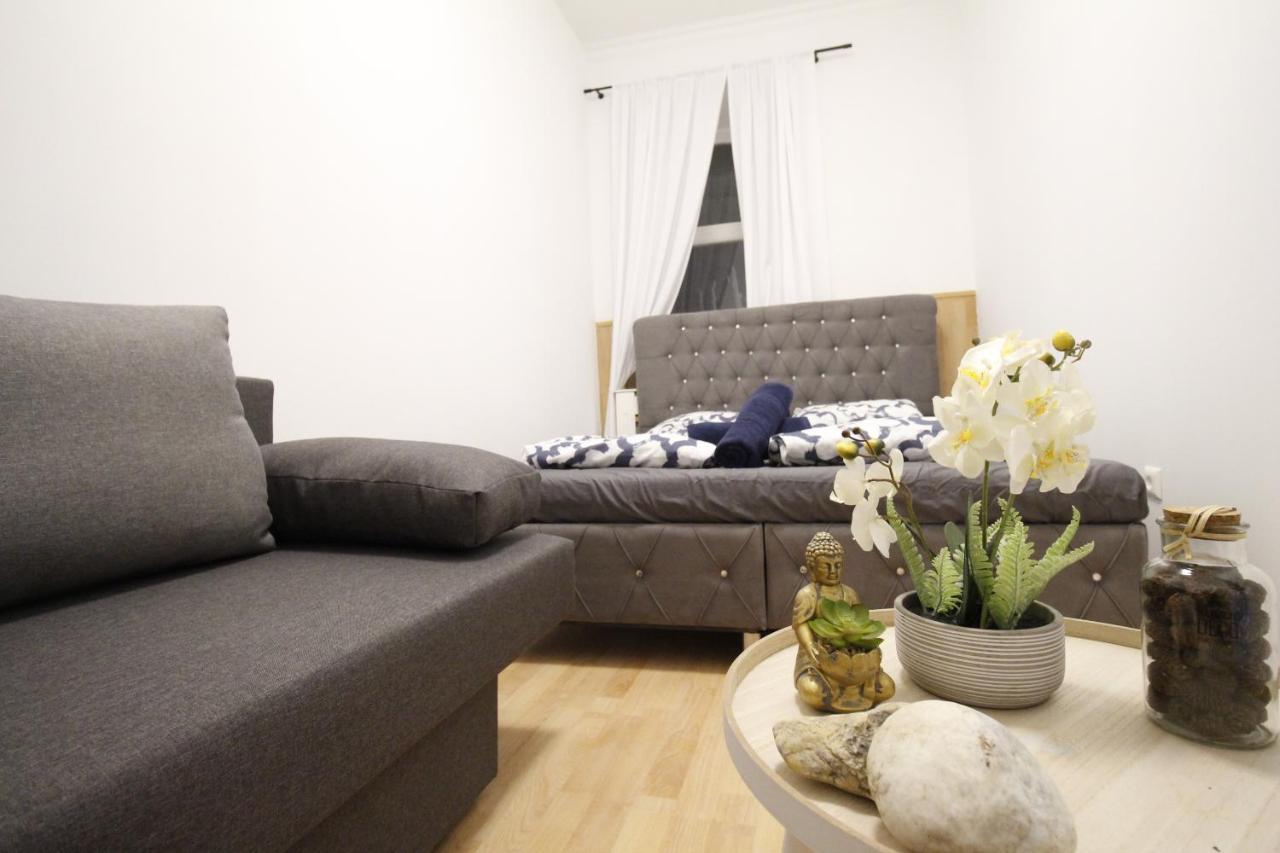 Comfort Triple Room Th Wien Exterior foto